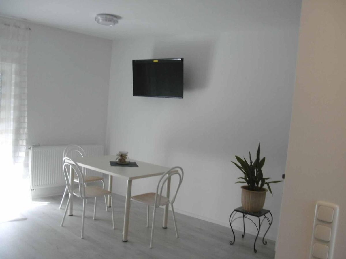 Ferienhaus Nikita 维尔茨堡 外观 照片